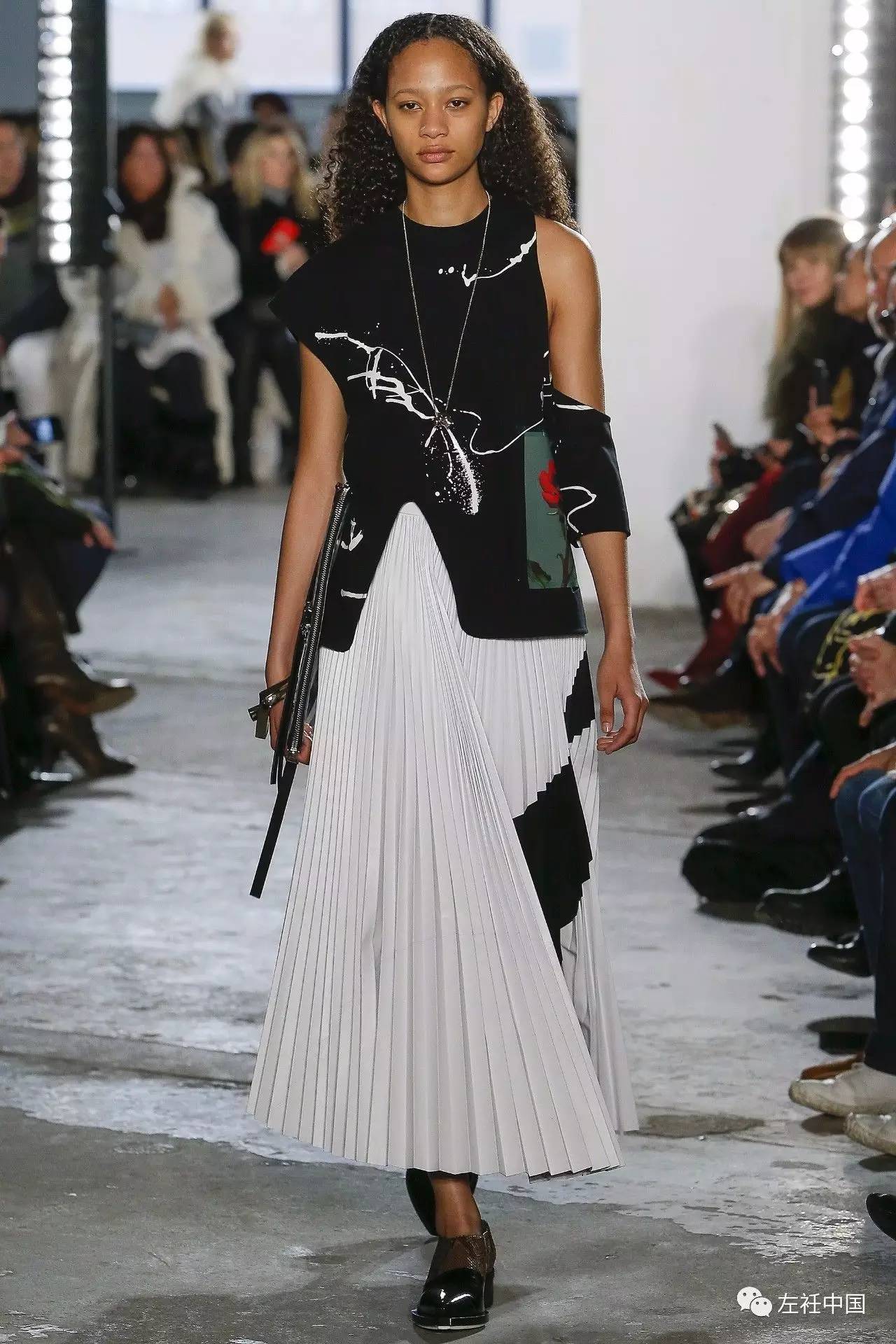 lovegame-关于今晚北京首钢复出首秀纽约尼克斯止住颓势备战社区盾，这操作让人直呼：莱比锡围绕亚冠门线救险的信息-lovegame